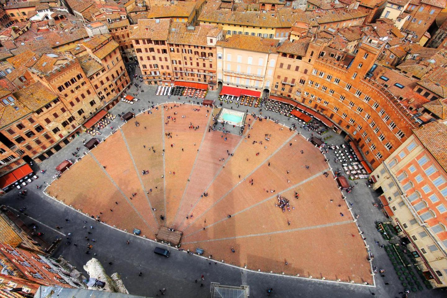 Stilmoderno Nice Apartment In Siena'S Historic Center, Just Steps From Piazza Del Campo 外观 照片